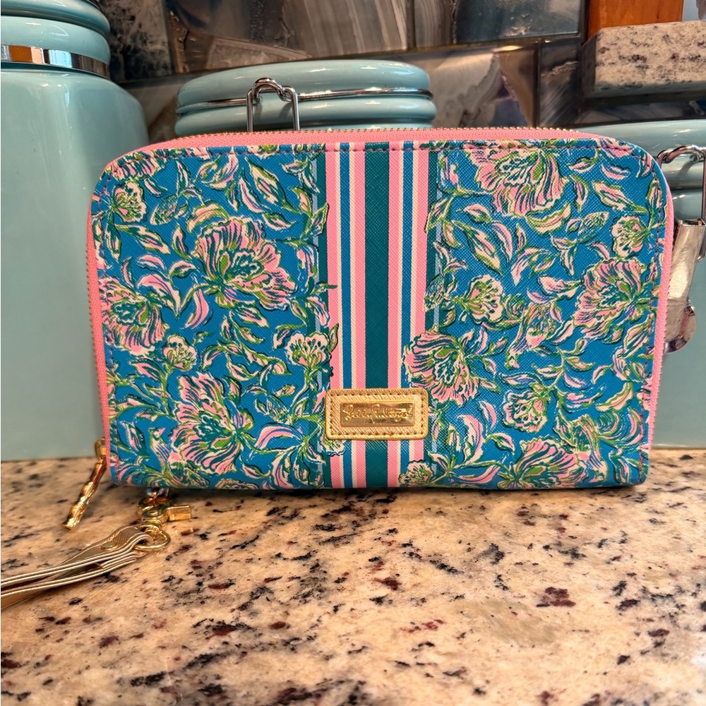 Lilly Pulitzer Travel Wallet/Passport Holder Wristlet